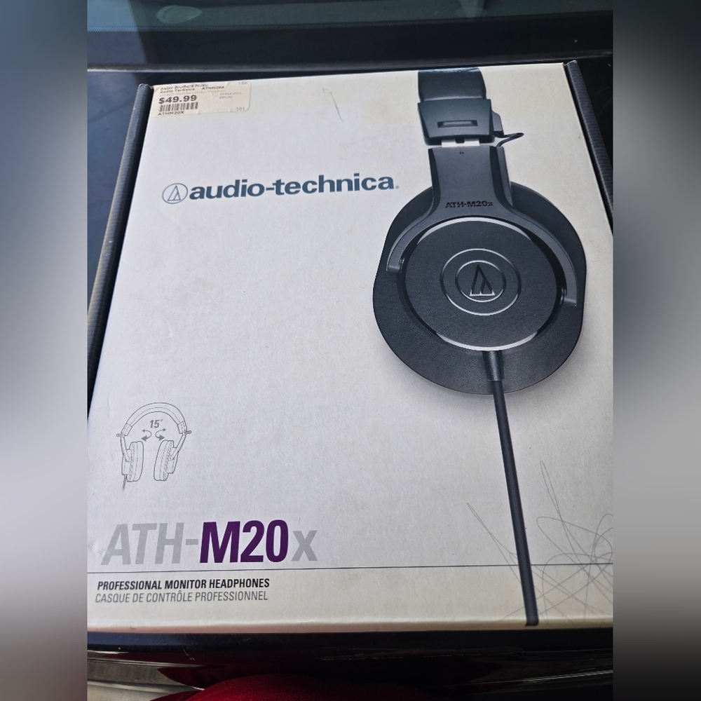 AUDIO TECHNICA ATH M20X WIRED HEADPHONES